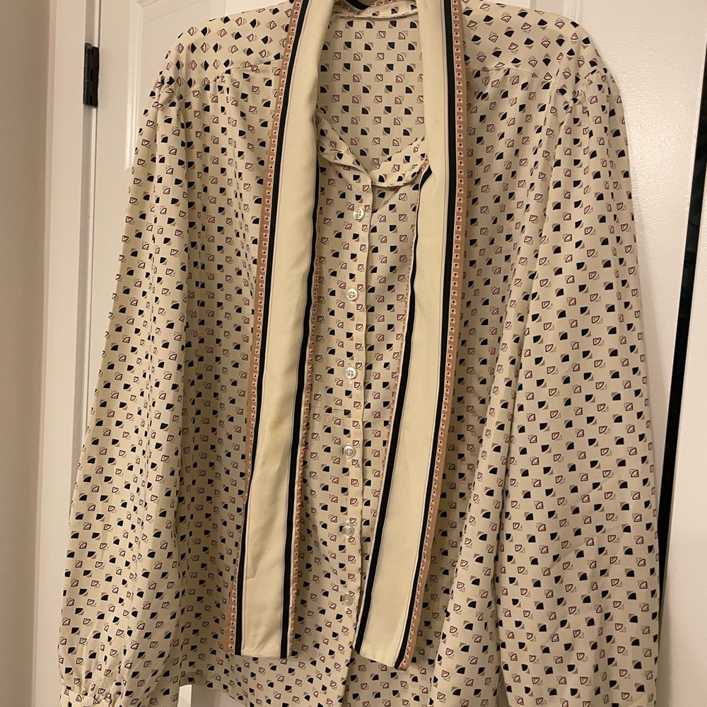 Ladies blouse